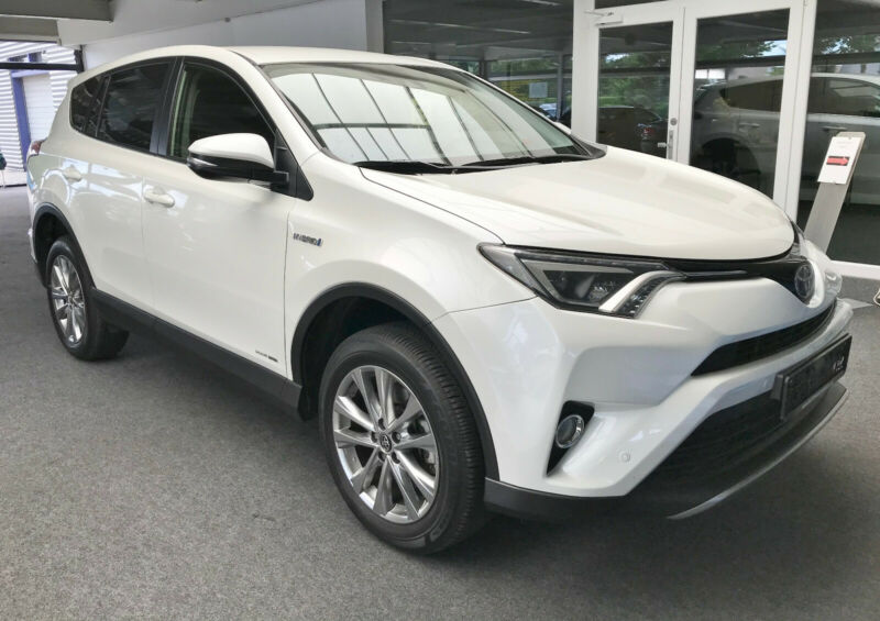 TOYOTA - 2.5 Hybrid 4WD Style