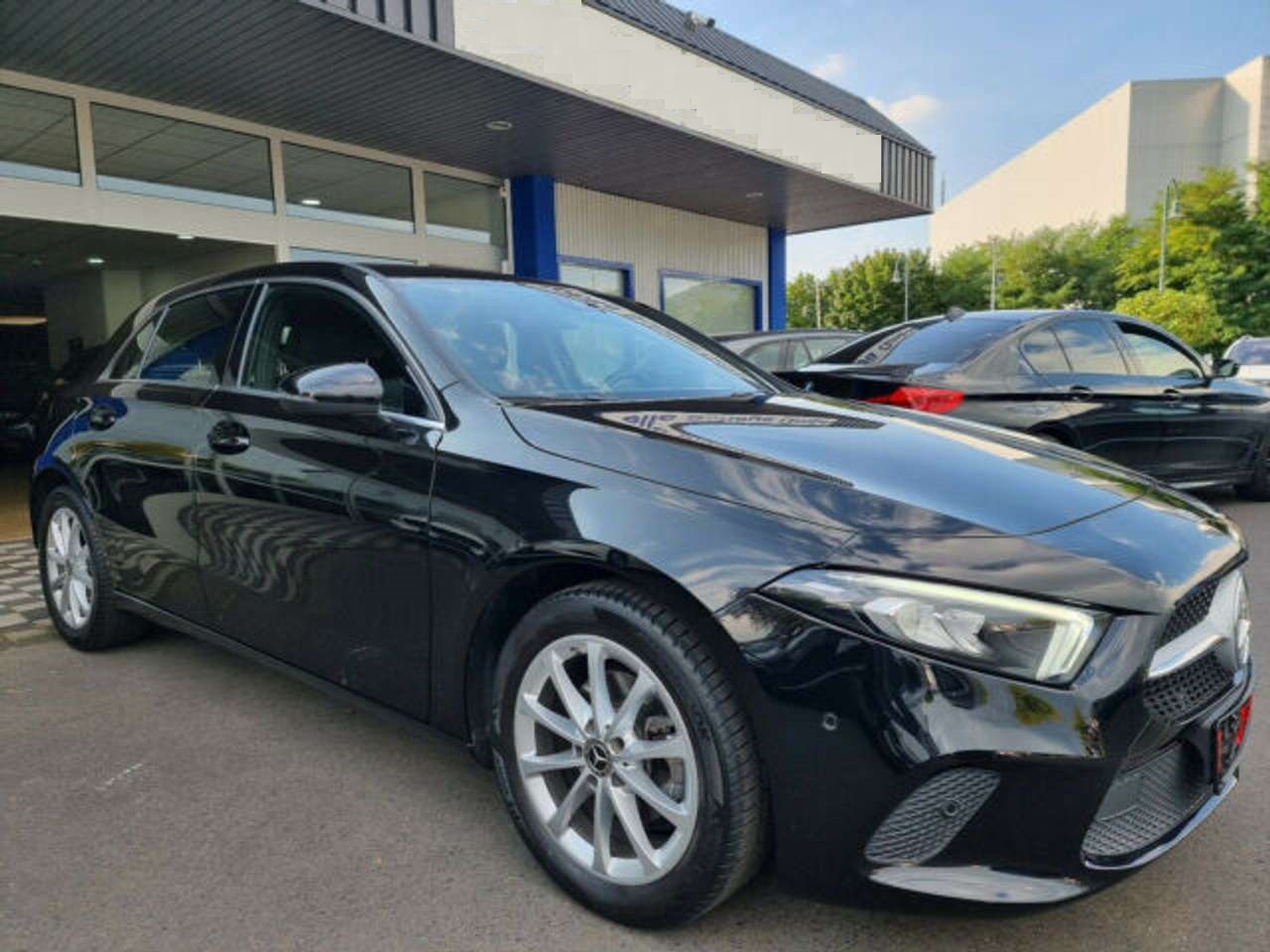 MERCEDES - Premium