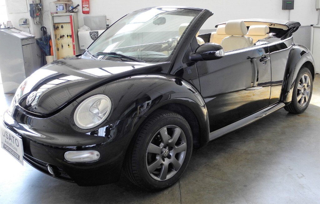 VOLKSWAGEN - New Beetle 1.9 TDI 101CV Cabrio