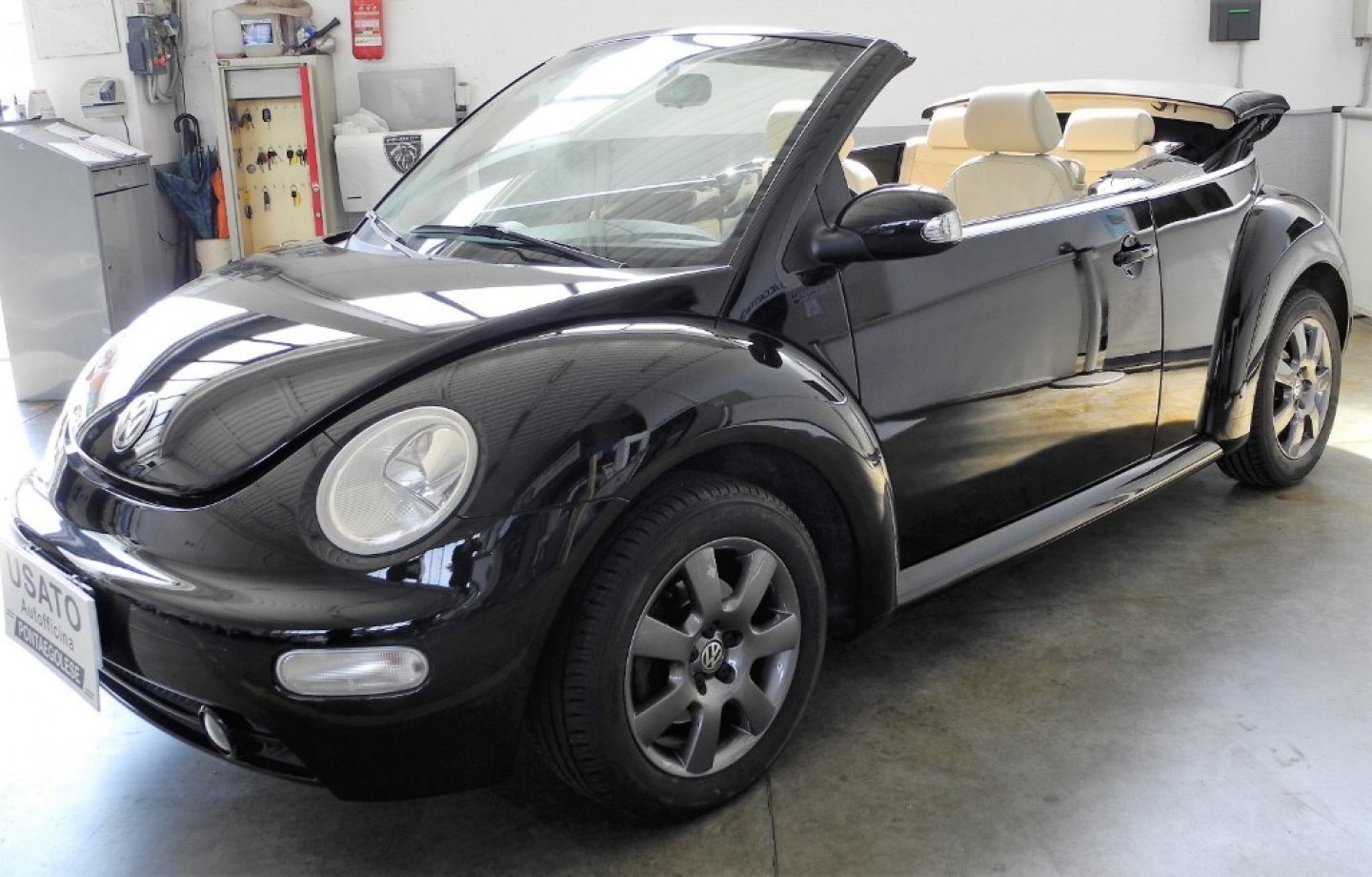 VOLKSWAGEN - New Beetle 1.9 TDI 101CV Cabrio