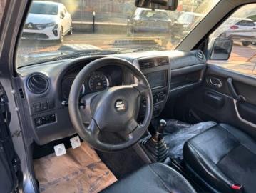 SUZUKI - Jimny 1.5 DDiS 4WD JLX Più (9 di 15)