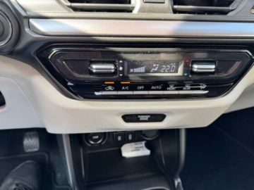 SUZUKI - Swift 1.2 Hybrid Top (8 di 13)