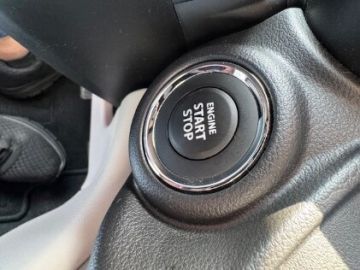 SUZUKI - Swift 1.2 Hybrid Top (12 di 13)