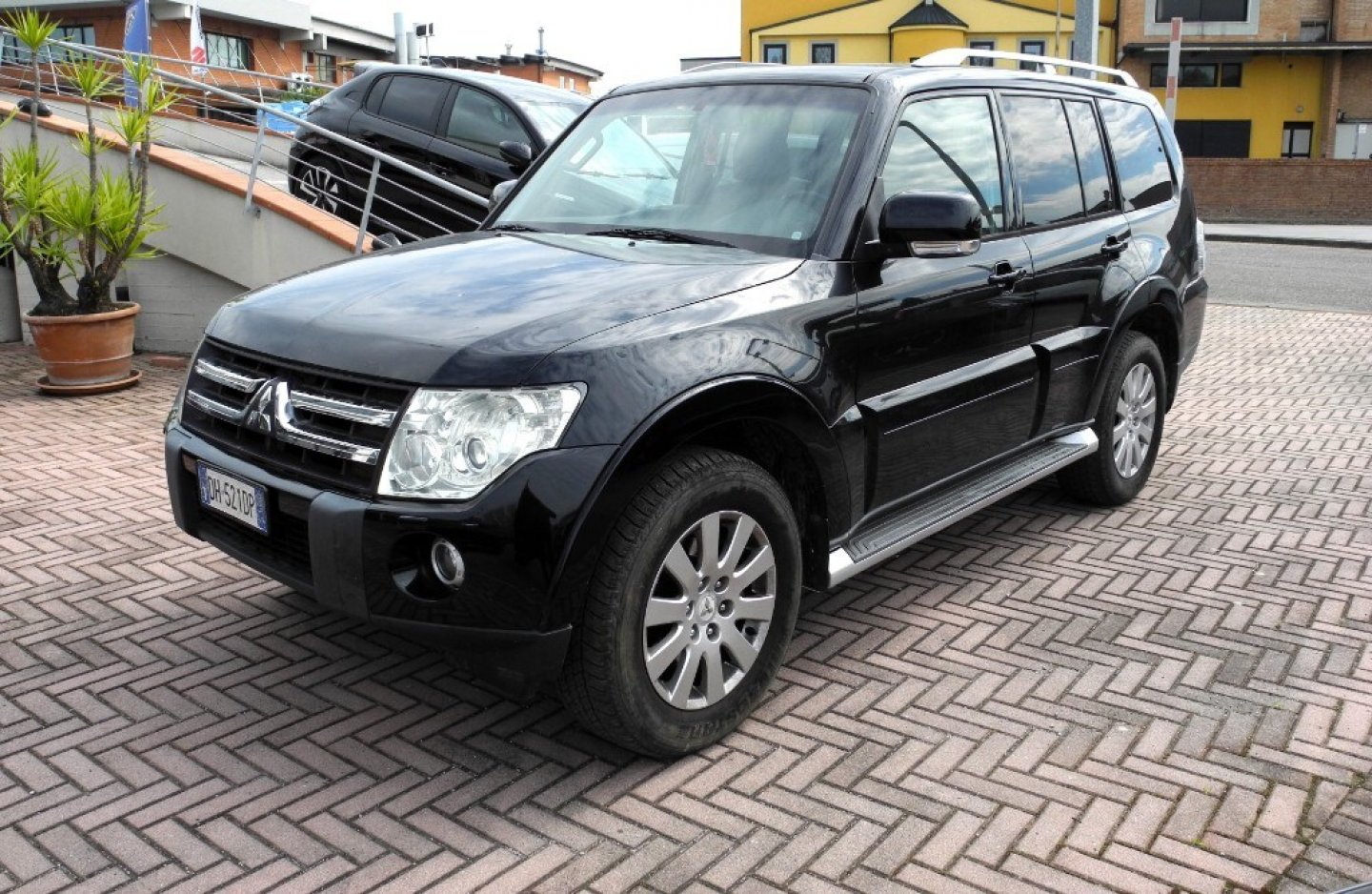 MITSUBISHI - Pajero 3.2 DI-D 16V A/T 5p. Instyle