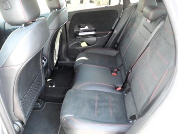 MERCEDES - EQA 250+ Sport (23 di 30)