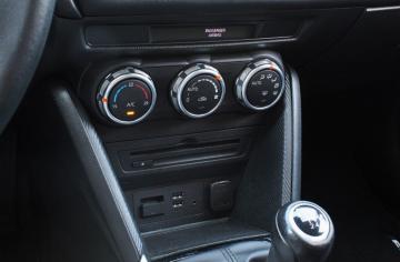 MAZDA - CX-3 2.0L Skyactiv-G Evolve (2 di 23)