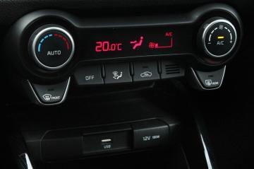 KIA - Stonic 1.0 T-GDi 100 CV MHEV iMT Style (15 di 20)