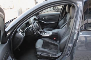 BMW - 320d 48V xDrive Touring Msport (9 di 21)