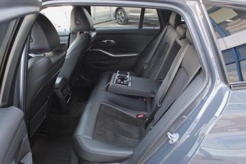 BMW - 320d 48V xDrive Touring Msport (10 di 21)
