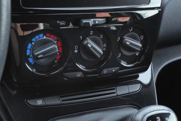 LANCIA - Ypsilon 1.0 FireFly 5 porte S&S Hybrid Gold Plus (17 di 18)