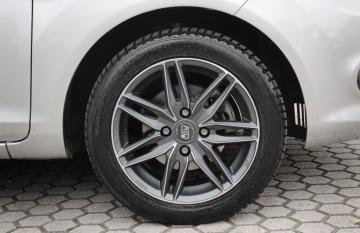 FORD - Fiesta+ 1.2 82 CV 5p. (7 di 20)