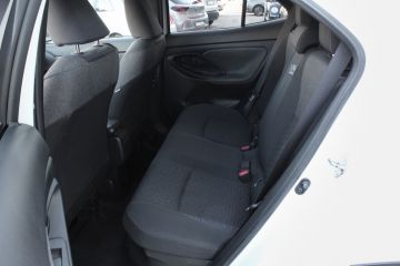 TOYOTA - Yaris Cross 1.5 Hybrid 5p. E-CVT AWD-i Trend (10 di 19)