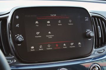 FIAT - 500 1.0 Hybrid (15 di 19)