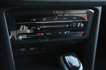 VOLKSWAGEN - Tiguan 2.0 TDI 150 CV SCR DSG R-Line (16 di 21)