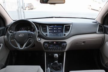 HYUNDAI - Tucson 1.7 CRDi XPossible (12 di 19) HYUNDAI - Tucson 1.7 CRDi XPossible (12 di 19)