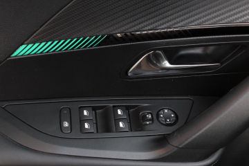 PEUGEOT - 2008 BlueHDi 110 S&S Allure (18 di 18)