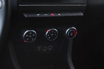 RENAULT - Clio TCe 90 CV 5 porte Equilibre (16 di 19)