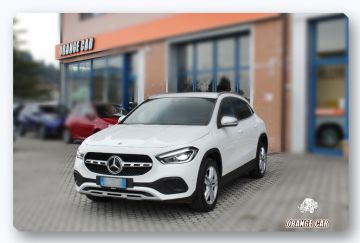 MERCEDES - GLA 180 d Automatic Sport Plus (1 di 18)