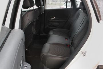 MERCEDES - GLA 180 d Automatic Sport Plus (10 di 18)