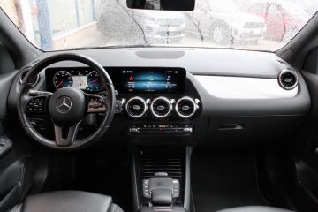 MERCEDES - GLA 180 d Automatic Sport Plus (12 di 18)