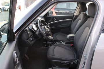 MINI - Mini 2.0 Cooper D Classic Countryman (9 di 18)