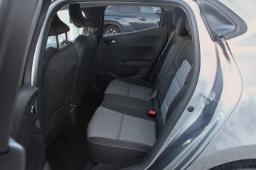 RENAULT - Clio Blue dCi 100 CV 5 porte Evolution (10 di 19)