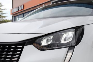 PEUGEOT - 208 PureTech 75 Stop&Start 5 porte Active (7 di 17)