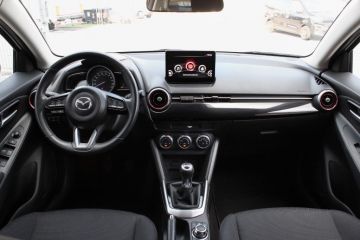 MAZDA - Mazda2 1.5 Skyactiv-G Homura (11 di 17)
