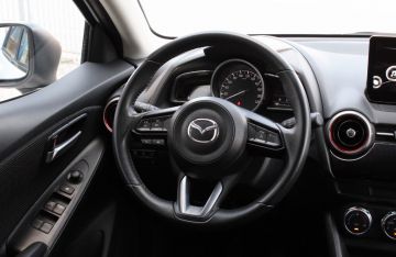 MAZDA - Mazda2 1.5 Skyactiv-G Homura (15 di 17)