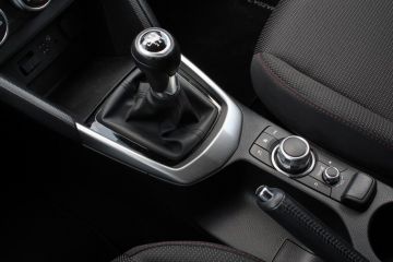 MAZDA - Mazda2 1.5 Skyactiv-G Homura (16 di 17)