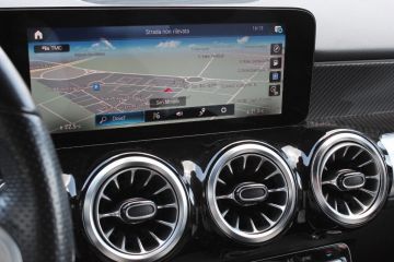 MERCEDES - GLB 200 d Automatic Premium (14 di 19)