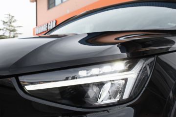 VOLVO - XC40 B4 AWD automatico Ultimate Bright (7 di 18)