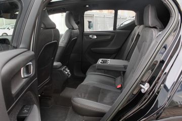 VOLVO - XC40 B4 AWD automatico Ultimate Bright (11 di 18)