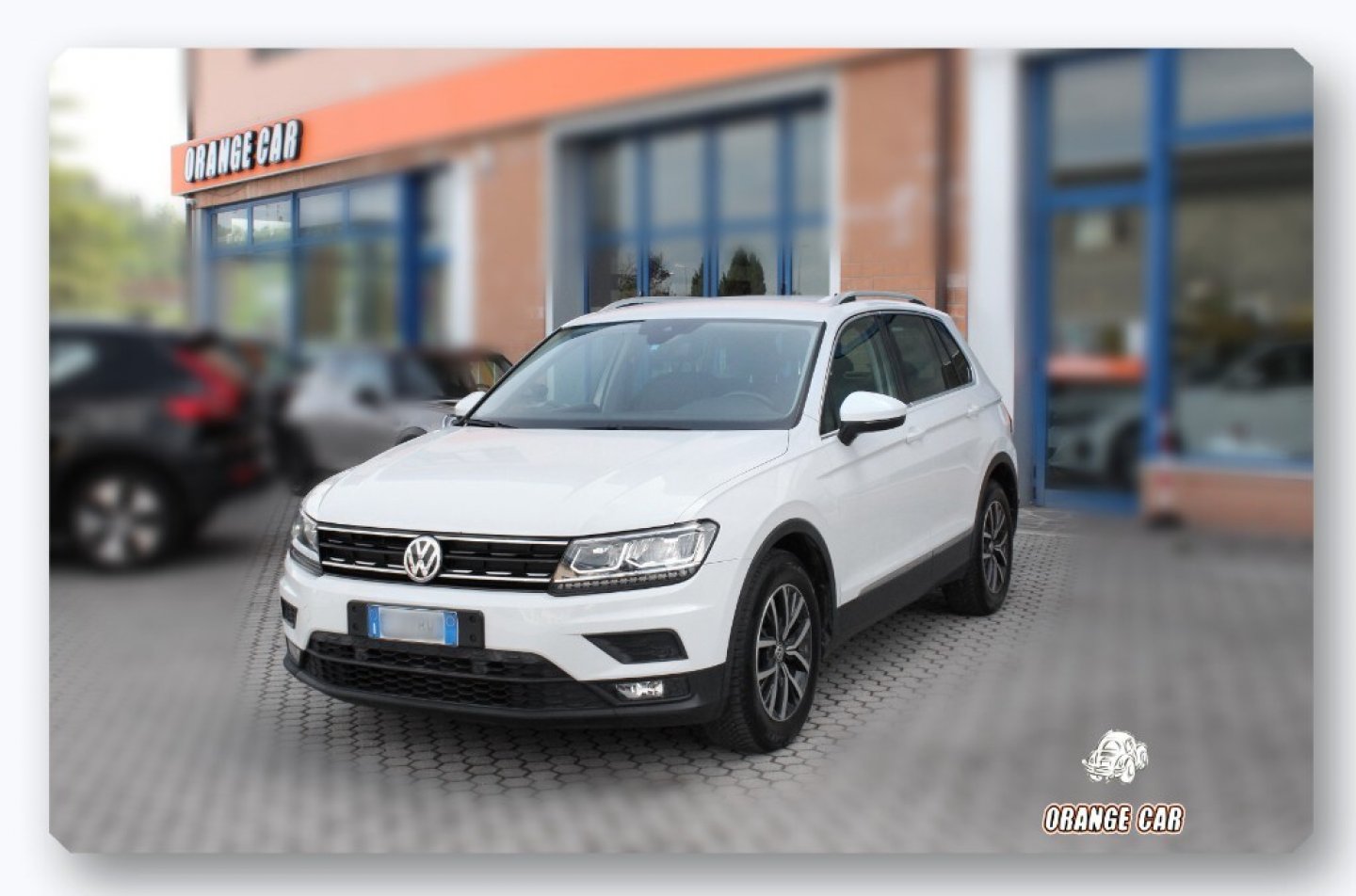 VOLKSWAGEN Tiguan