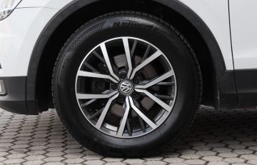 VOLKSWAGEN - Tiguan 1.6 TDI SCR Business BlueMotion Technology (8 di 17)