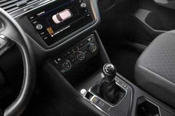 VOLKSWAGEN - Tiguan 1.6 TDI SCR Business BlueMotion Technology (15 di 17)