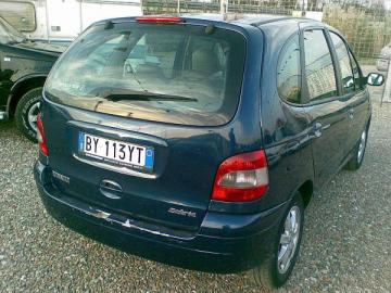 RENAULT - Scénic 1.9 dCi Confort Dynamique (6 di 7)