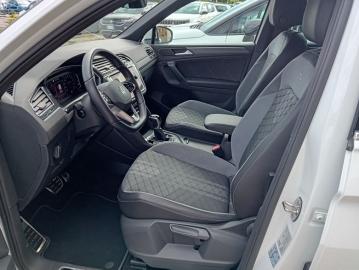 VOLKSWAGEN - R-Line (4 di 10)