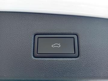 VOLKSWAGEN - R-Line (8 di 10)