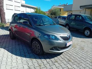 LANCIA - Ypsilon 1.0 FireFly 5 porte S&S Hybrid Gold (6 di 7)
