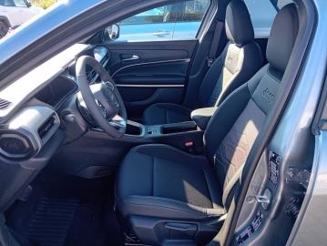 JEEP - Avenger 1.2 Turbo 110 CV MHEV Summit (4 di 7)