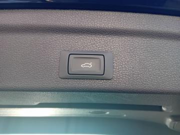 AUDI - Q3 SPB 35 TDI S tronic Business Plus (8 di 11) AUDI - Q3 SPB 35 TDI S tronic Business Plus (8 di 11)