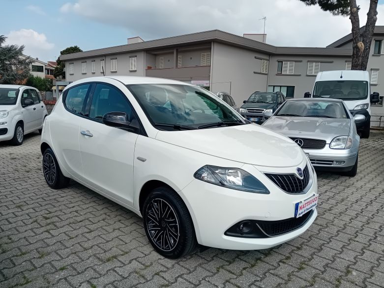 LANCIA Ypsilon 1.0 FireFly 5 porte S&S Hybrid Gold Plus
