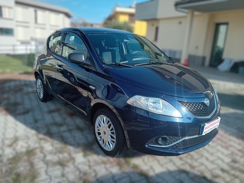 LANCIA - Ypsilon 1.2 69 CV 5 porte Silver