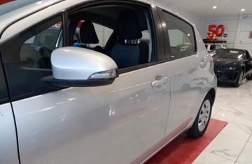 TOYOTA - Yaris 1.0 5p. Lounge (22 di 25)