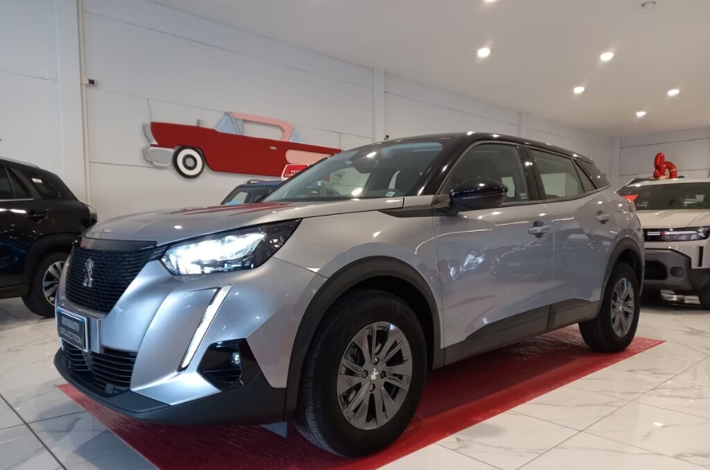 PEUGEOT 2008