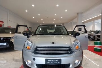 MINI - Mini 1.6 Cooper D Business Countryman (1 di 30)