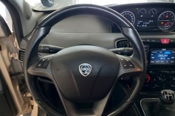 LANCIA - Ypsilon 1.2 69 CV 5p. GPL Ecochic Plat. (8 di 27)
