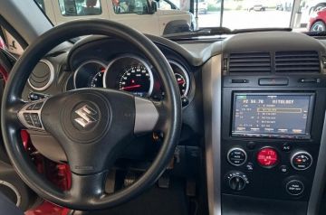 SUZUKI - Grand Vitara 1.9 DDiS 5p. Executive (15 di 30)