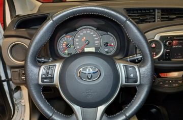 TOYOTA - Yaris 1.0 5p. Lounge (9 di 25)
